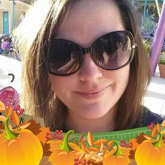 Meet your Posher, Rachel - Picture 1 of 1